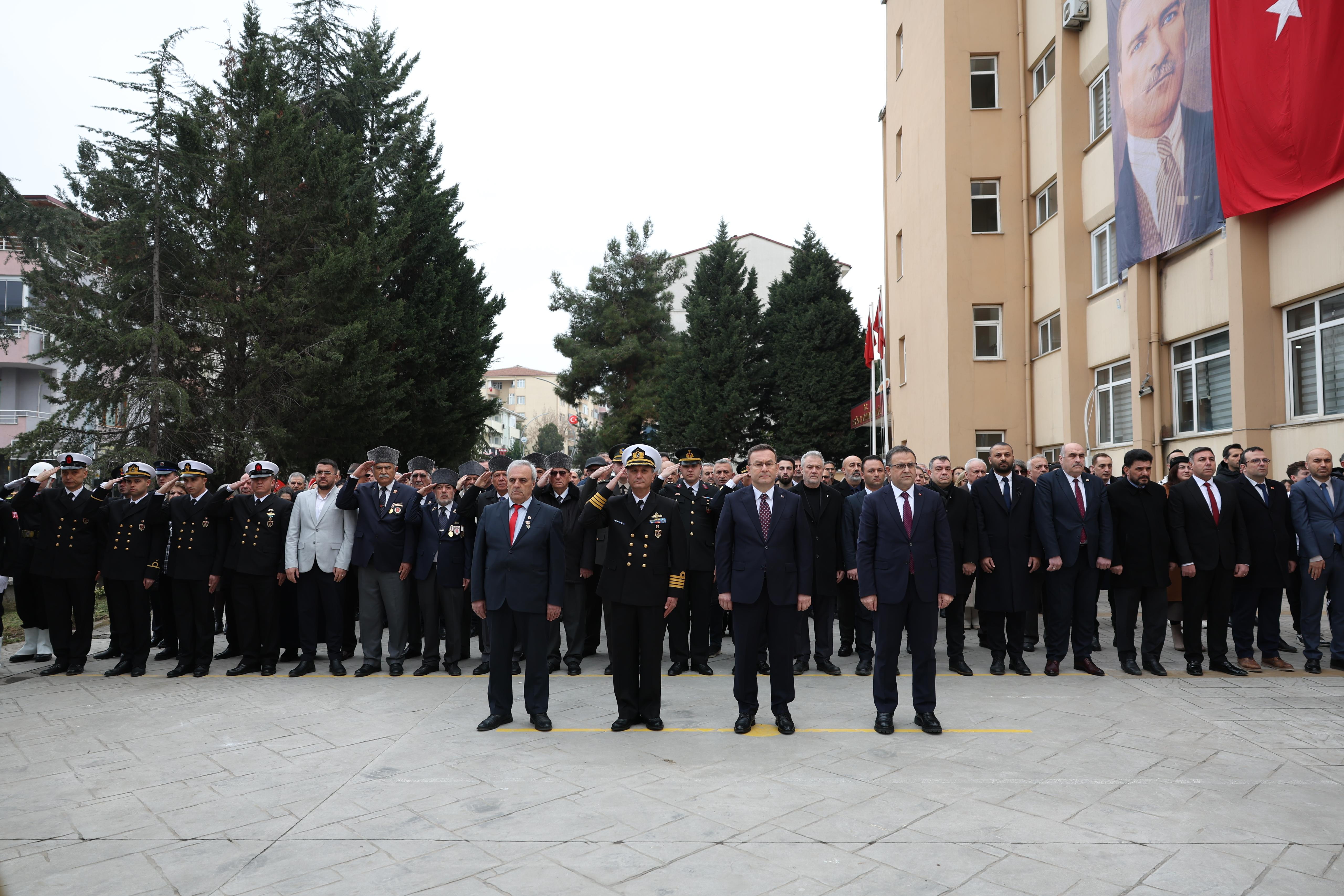 18 Mart�ta Derince�de Y�rekler Bir Oldu