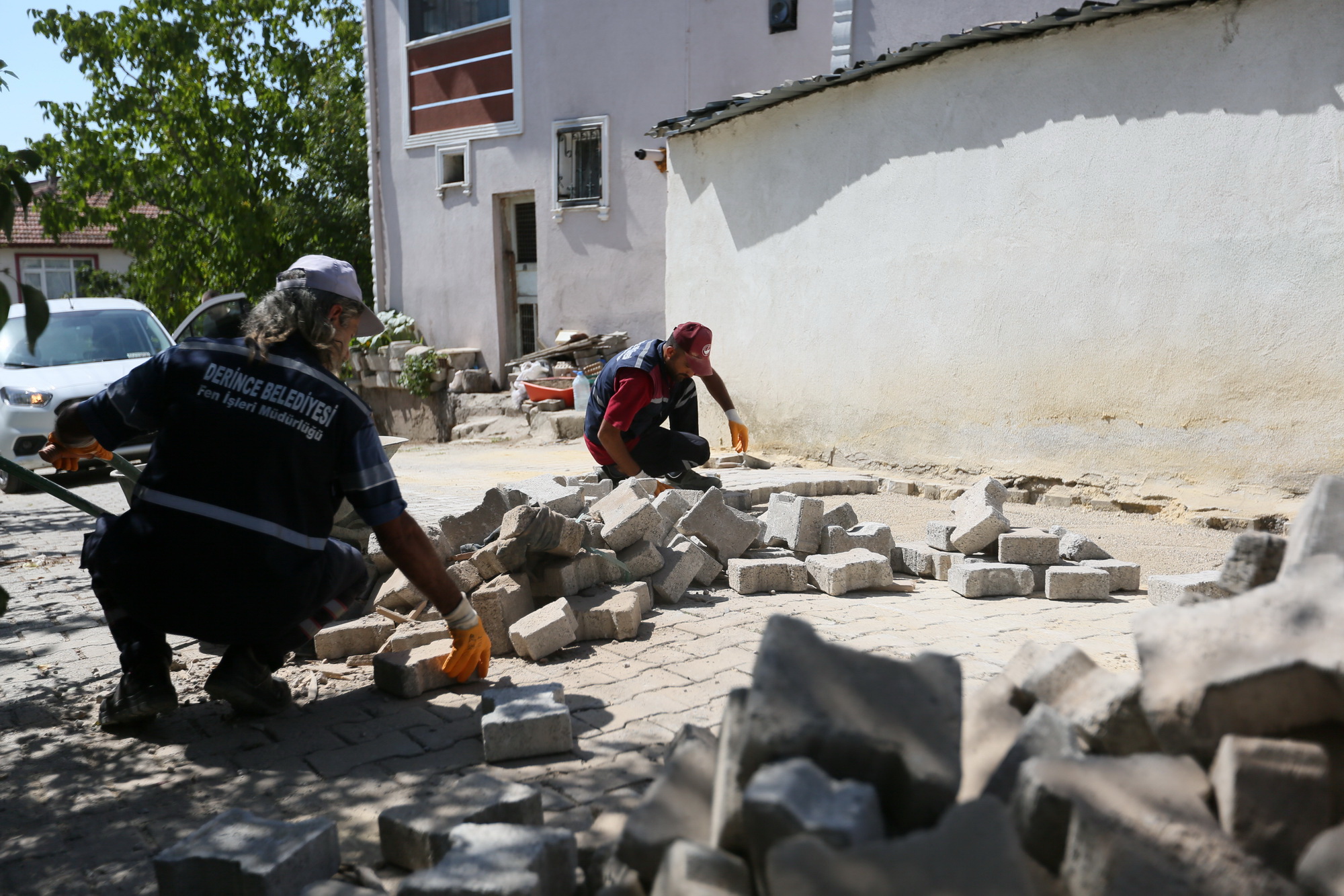 Derincede Kaldrmlar Yenileniyor