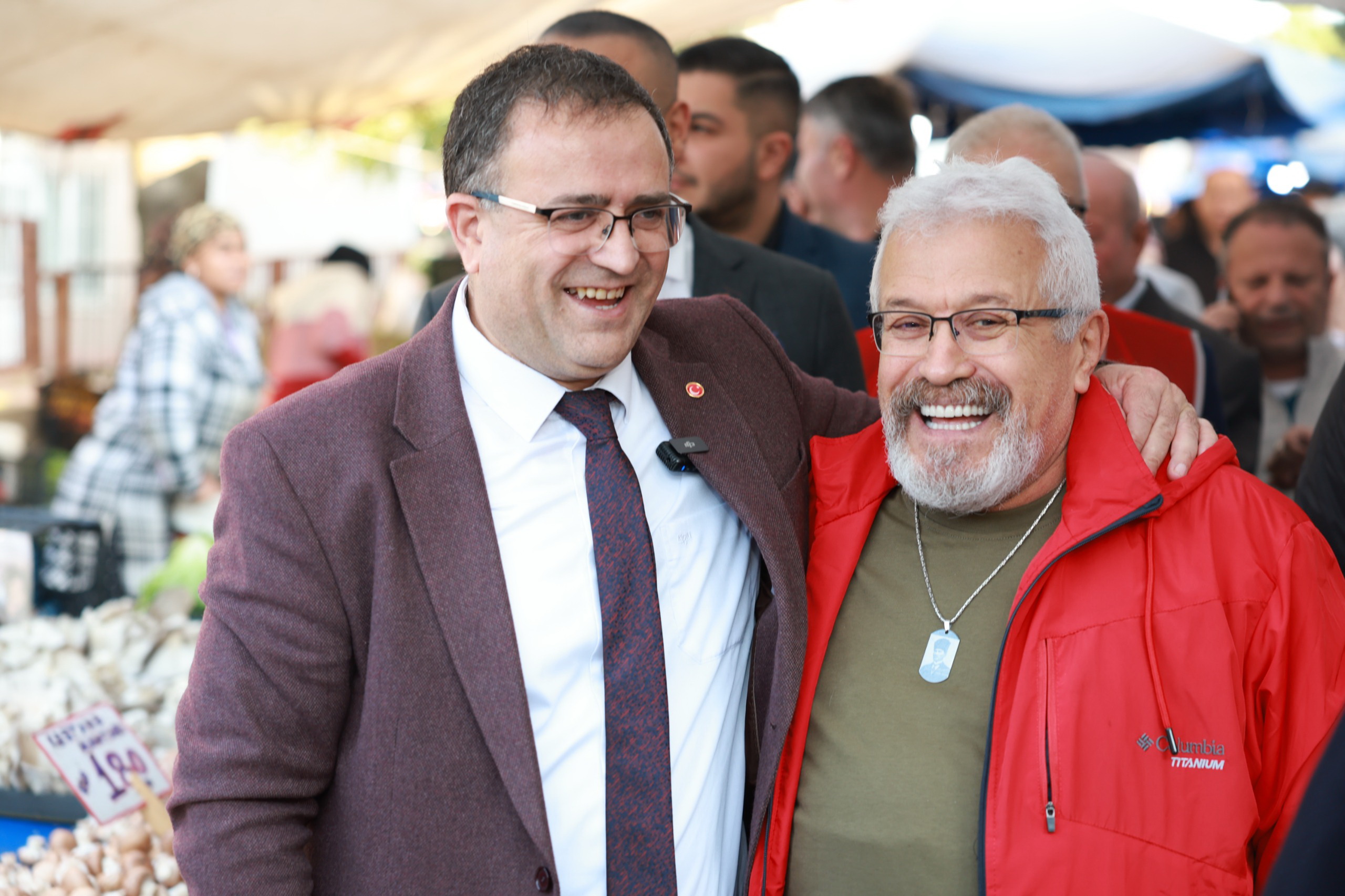 Bakan Gkeden Yavuz Sultanda Pazar Ziyareti